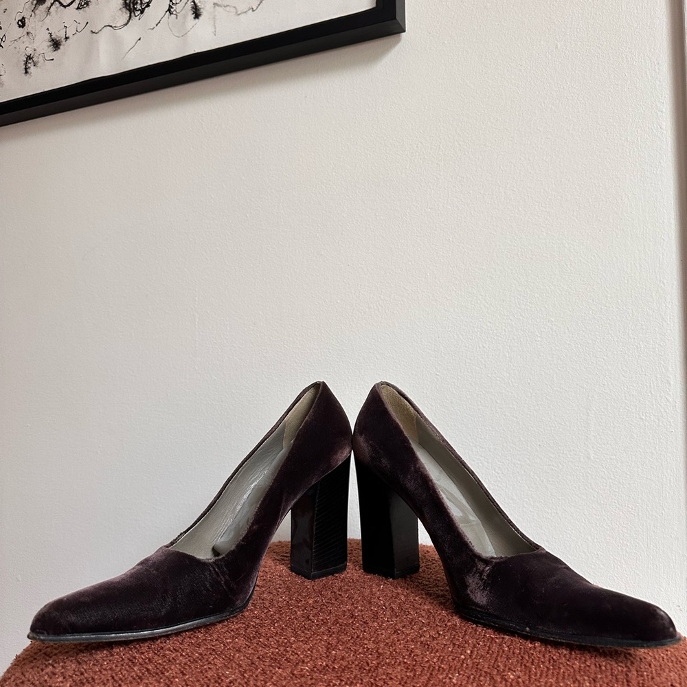 Prada 90’s Chocolate Brown Velvet Block Heel Pumps - Women - Picture 9 of 10